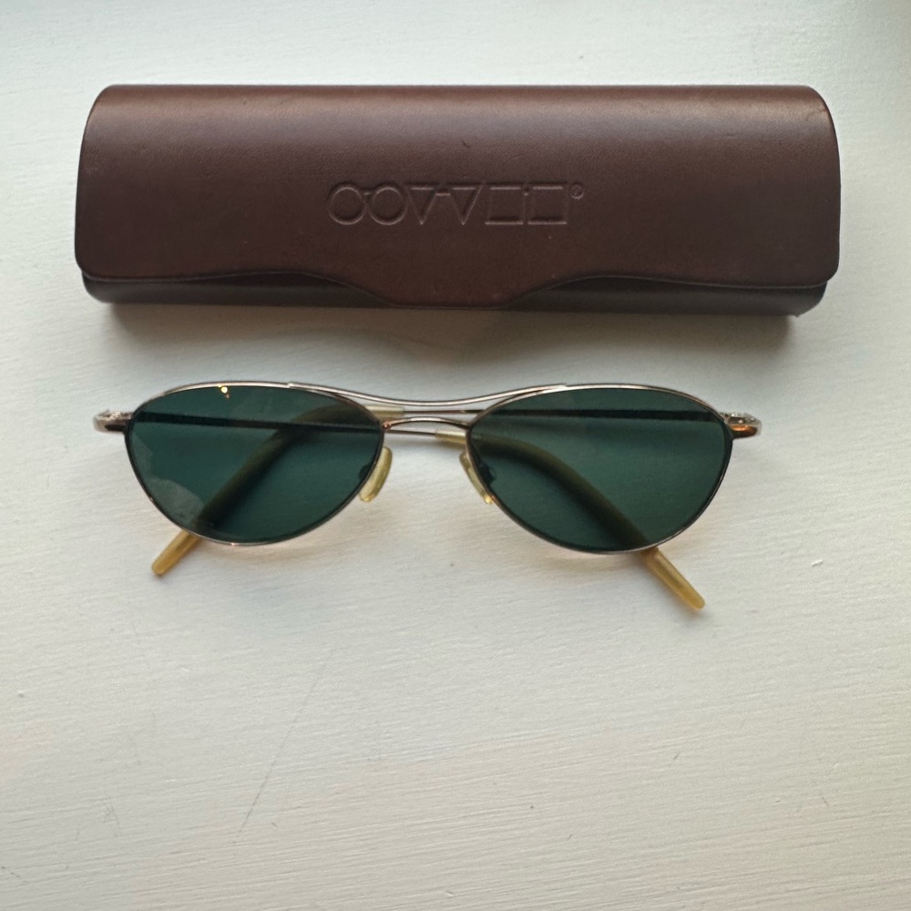 Oliver Peoples sunglasses aviators